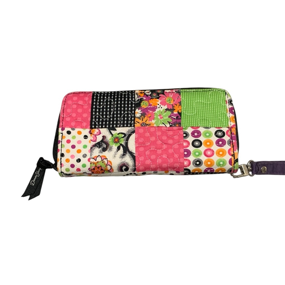 Donna Sharp Quilted Wallet/wristlet– Black, Green & Pink –Lots of Compartments!